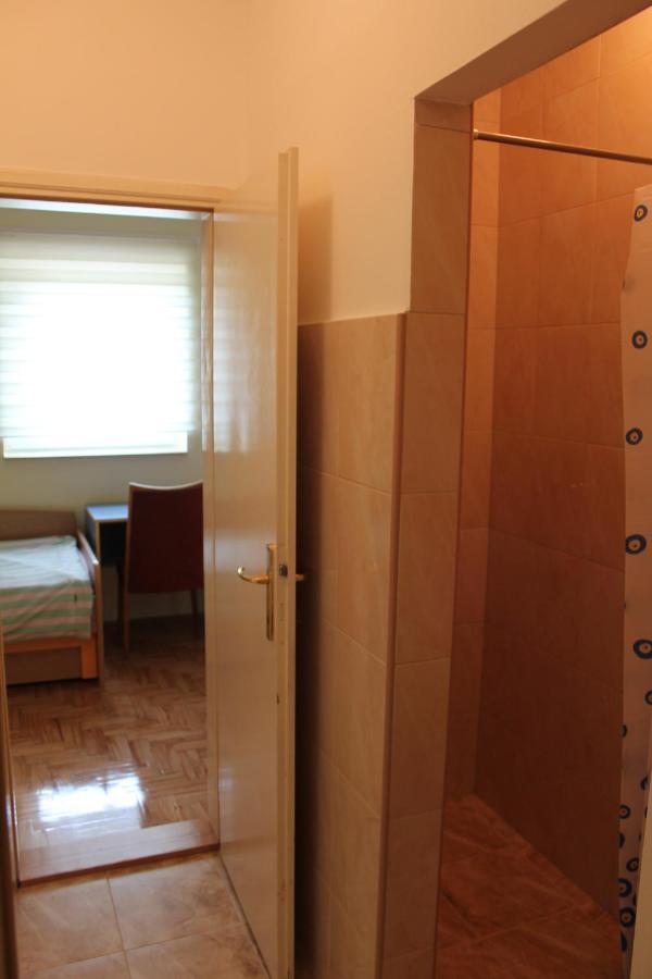 אלכסינץ Hostel Teresianum מראה חיצוני תמונה